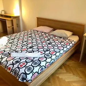 https://chez-jitka-et-gautier-great-alternative-to-a-hotel.praguehotelsweb.com