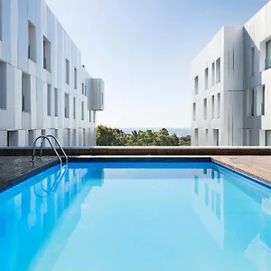 https://lugaris-sea-the-home-concept.topbarcelonahotels.com